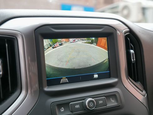 Used 2019 Chevrolet Silverado 1500 Custom Trail Boss w/ Custom Convenience Package AWD/4WD image 25