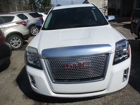 Used 2013 GMC Terrain Denali image 2