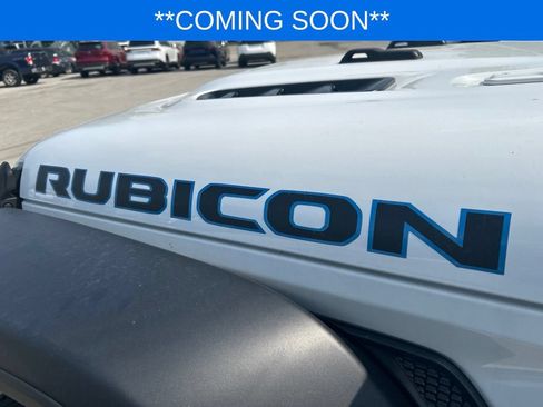 Used 2025 Jeep Wrangler Unlimited Rubicon 4xe w/ Convenience Group AWD/4WD image 8
