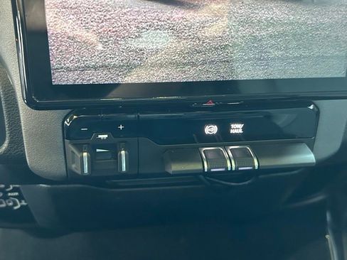 Used 2021 RAM 2500 Big Horn image 21