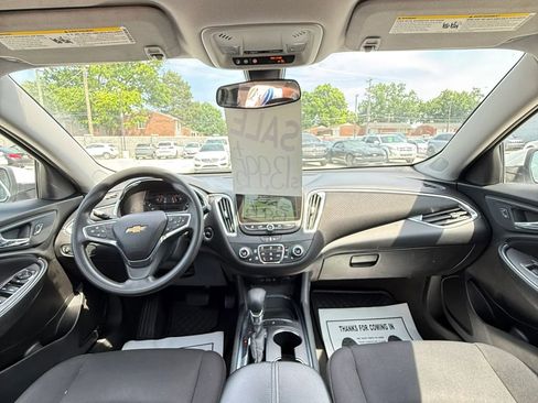 Used 2021 Chevrolet Malibu LT FWD image 12