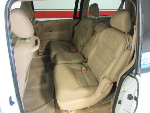 Used 2010 Honda Odyssey EX-L image 17