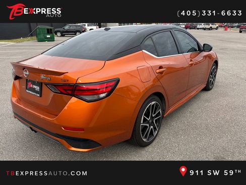 Used 2024 Nissan Sentra SR image 3