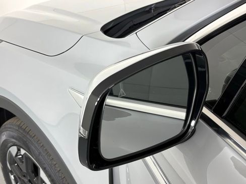 New 2026 Kia Sorento S image 13