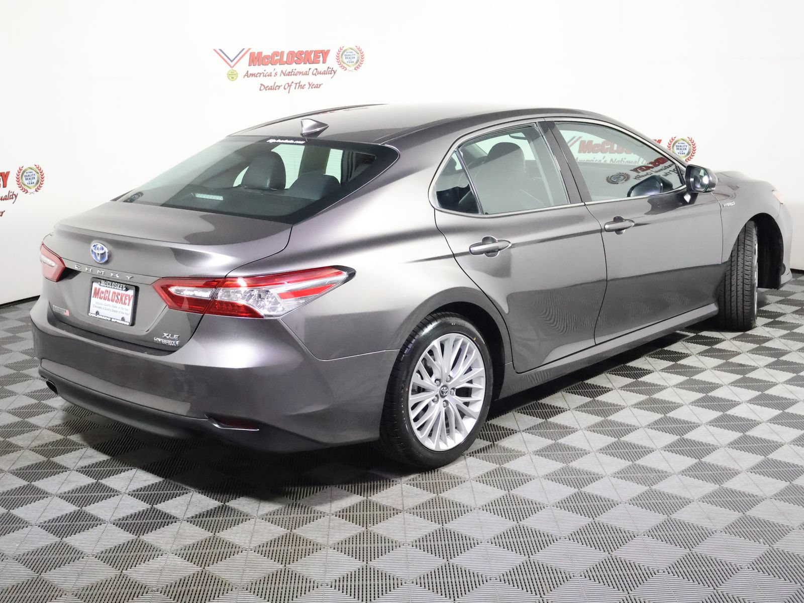 Used 2020 Toyota Camry XLE FWD image 4