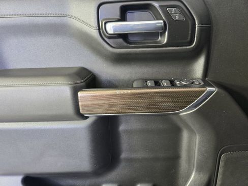 Used 2021 Chevrolet Silverado 1500 LT image 24