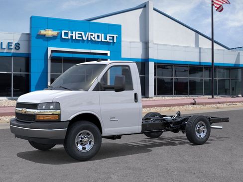 New 2025 Chevrolet Express 3500 w/ Power Convenience Package image 42