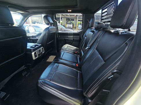 Used 2020 Ford F150 Lariat w/ Equipment Group 502A Luxury AWD/4WD image 9