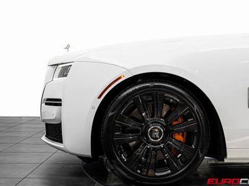 Used 2024 Rolls-Royce Ghost *STARLIGHT HEADLINER* image 15