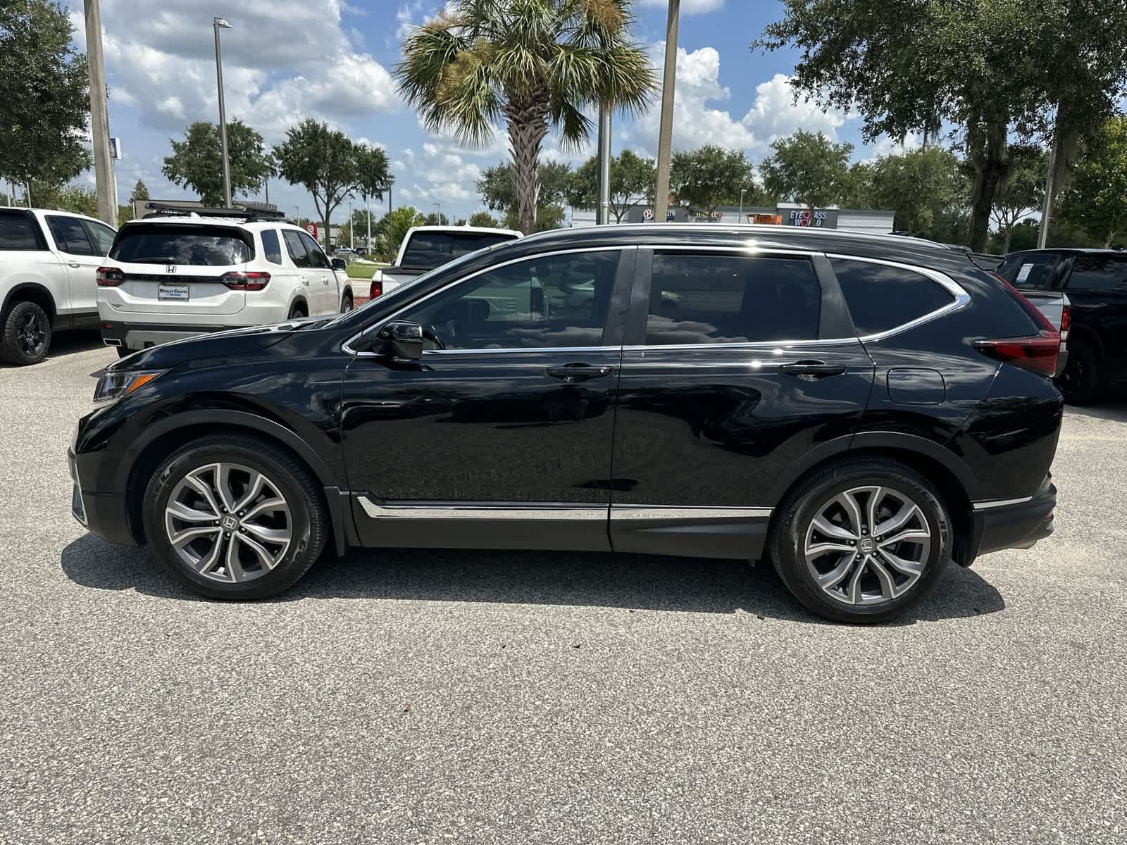 Used 2020 Honda CR-V Touring image 3