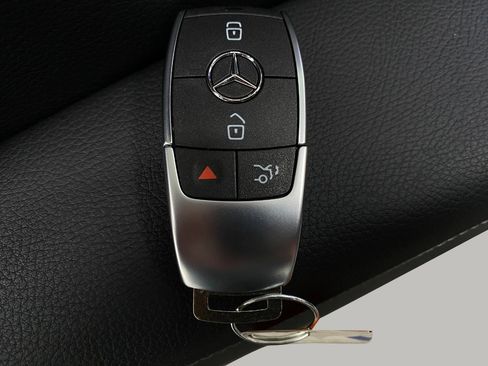 Certified 2026 Mercedes-Benz GLE 350 4MATIC image 35