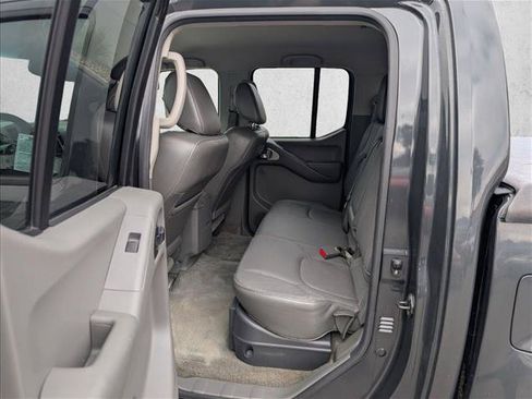 Used 2012 Nissan Frontier 4x4 Crew Cab image 15