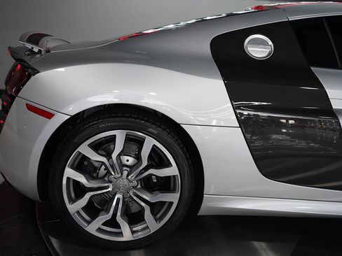 Used 2009 Audi R8 V10 AWD/4WD image 37