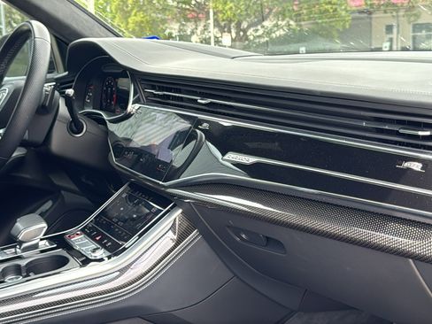 Used 2022 Audi SQ8 Prestige AWD/4WD image 28