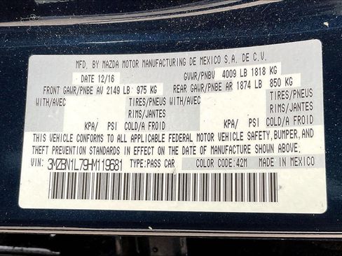 Used 2017 MAZDA MAZDA3 Touring image 32