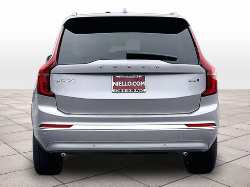 New 2026 Volvo XC90 B6 Plus w/ Protection Package image 6
