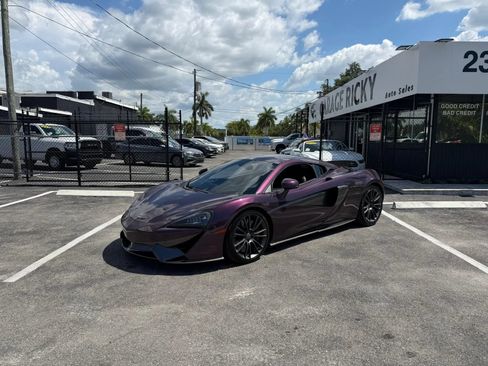 Used 2017 McLaren 570S Coupe RWD image 2