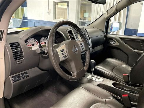 Used 2020 Nissan Frontier PRO-4X AWD/4WD image 8