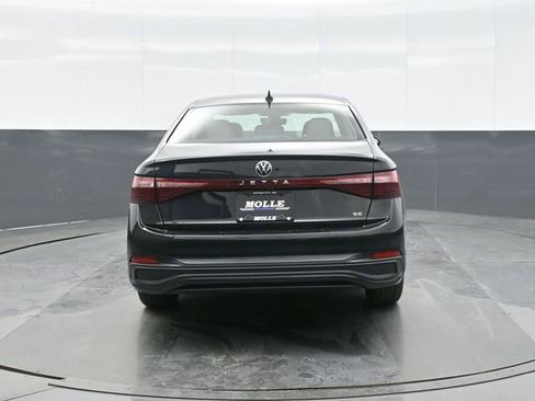 New 2026 Volkswagen Jetta SE image 6