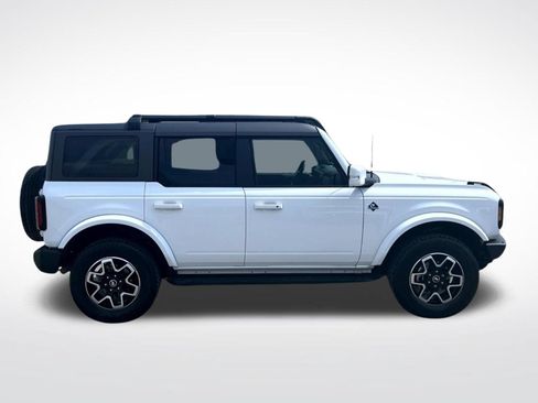 Used 2022 Ford Bronco Outer Banks AWD/4WD image 5