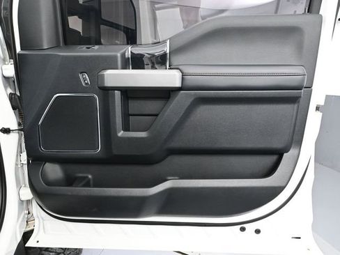 Used 2020 Ford F450 Platinum w/ FX4 Off-Road Package image 48