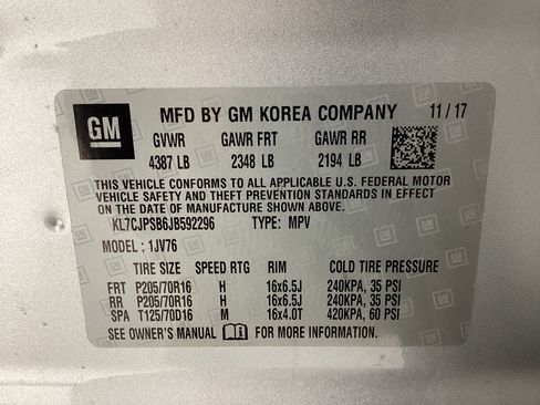 Used 2018 Chevrolet Trax LT w/ LT Convenience Package image 48