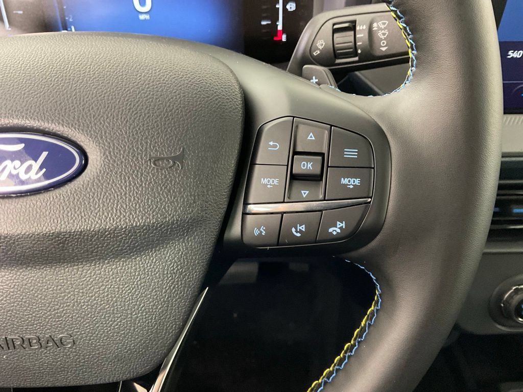 New 2026 Ford Maverick Lobo AWD/4WD image 25