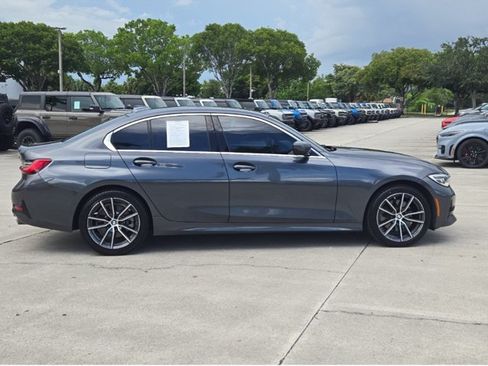 Used 2020 BMW 330i Sedan w/ Convenience Package RWD image 4