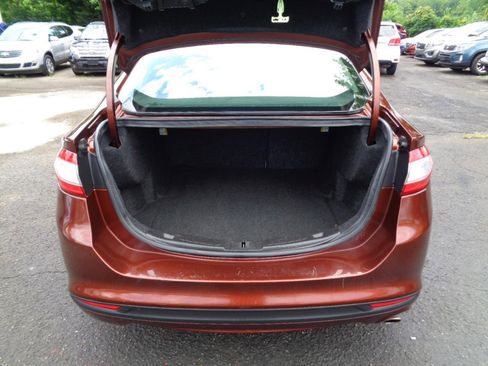 Used 2015 Ford Fusion SE FWD image 23
