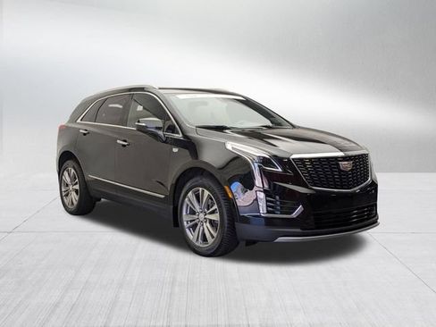 Certified 2023 Cadillac XT5 Premium Luxury w/ LPO, Floor Liner Package AWD/4WD image 3