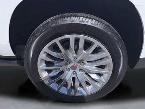 Used 2023 GMC Yukon XL Denali AWD/4WD image 34