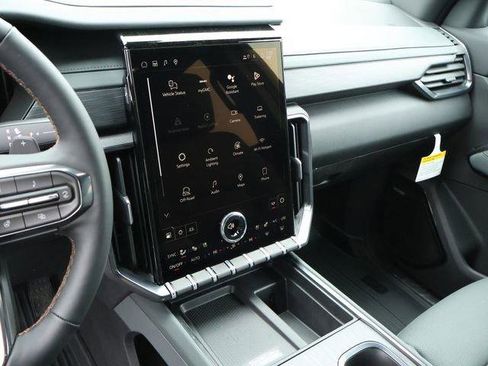 New 2026 GMC Acadia AT4 w/ Luxury Package image 29