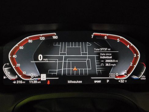 Used 2021 BMW 330i xDrive Sedan w/ M Sport Package image 25