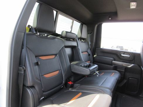 Certified 2022 GMC Sierra 2500 AT4 w/ AT4 Premium Plus Package AWD/4WD image 28
