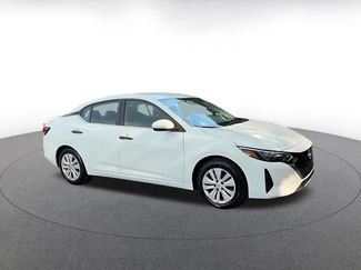 Used 2025 Nissan Sentra S FWD video 2