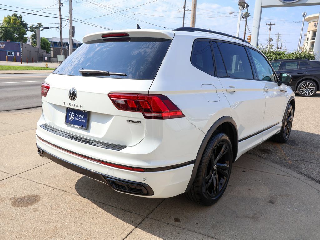 Certified 2024 Volkswagen Tiguan SE R-Line AWD/4WD image 5