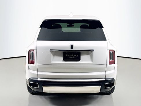 Certified 2021 Rolls-Royce Cullinan AWD/4WD image 7