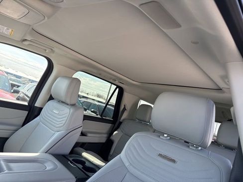 Used 2025 Ford Expedition Platinum w/ Platinum Ultimate Package AWD/4WD image 29