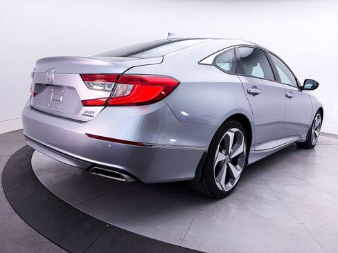 Used 2019 Honda Accord Touring image 15