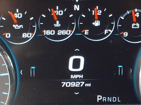 Used 2019 Chevrolet Suburban Premier image 25