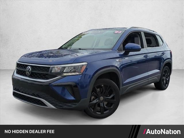 Used 2023 Volkswagen Taos SE w/ Panoramic Sunroof Package FWD image 1