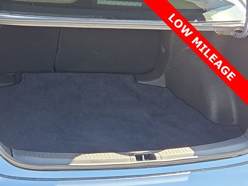 Used 2023 Toyota Corolla SE image 9