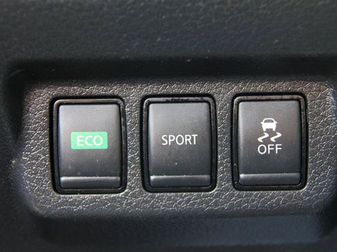 Used 2018 Nissan Sentra SR w/ Premium Package (P02) FWD image 37