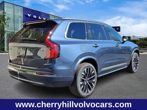 New 2026 Volvo XC90 B6 Plus w/ Protection Package Premier image 4
