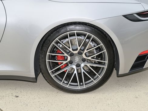 Used 2024 Porsche 911 Carrera S image 10