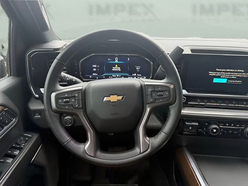 Used 2025 Chevrolet Silverado 2500 High Country w/ High Country Premium Package AWD/4WD image 30