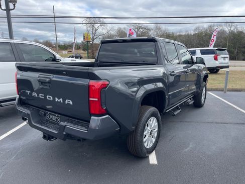 Used 2026 Toyota Tacoma SR5 image 14