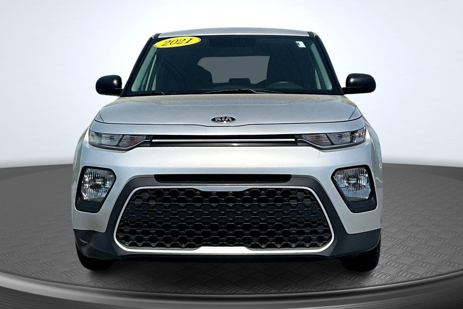 Used 2021 Kia Soul LX FWD image 2