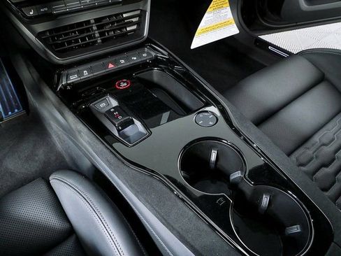 New 2026 Audi RS e-tron GT performance image 18