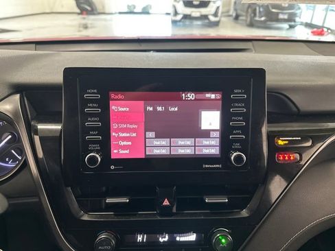 Used 2021 Toyota Camry SE image 21